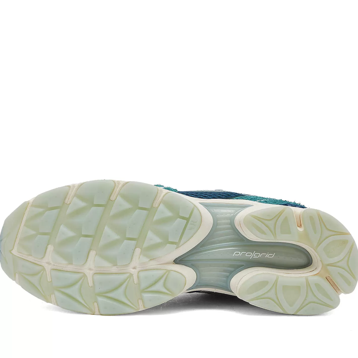 end_x_saucony_progrid_triumph__2.webp END. X ProGrid Triumph 4>Saucony Hot